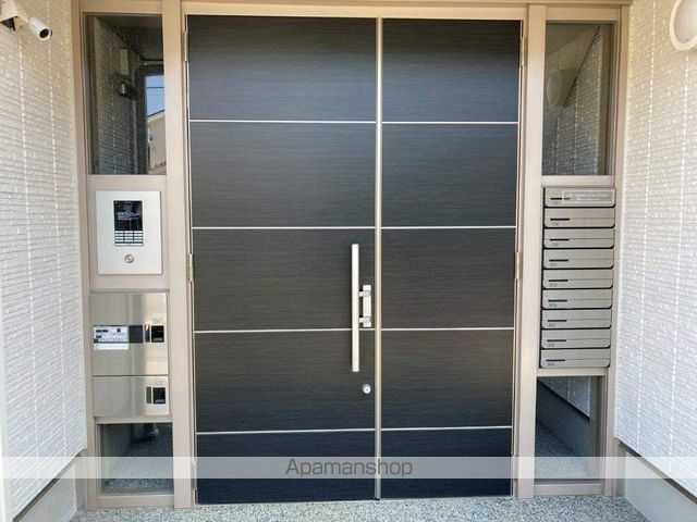 ベレオ東新町の玄関写真