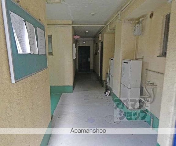 八瀬ロイヤルハイツの外観写真