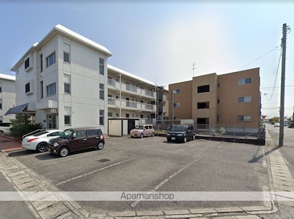 長瀬マンション　Ⅱ棟[2DK/47.45m2]の駐車場