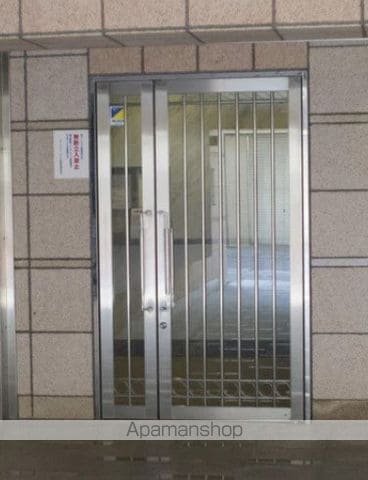 ステージファースト戸越銀座の玄関写真