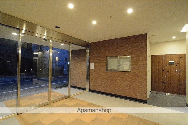 ステージファースト新宿西落合の玄関写真