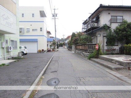 三輪貸家[4DK/77.01m2]の周辺2