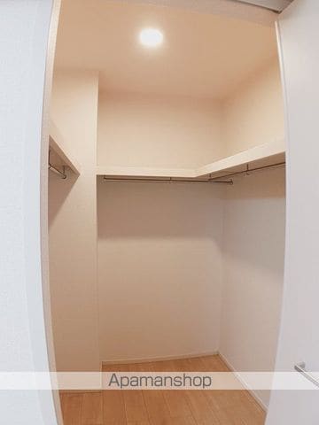 アーネラIIの内装写真