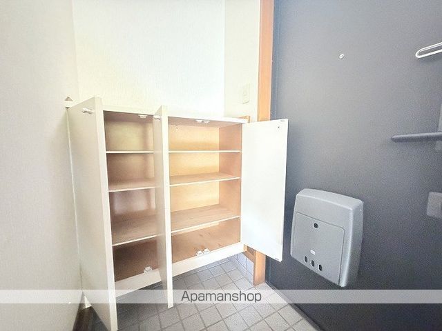 エミールハチマンの内装写真