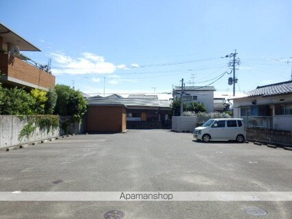 ファーストハイツ’９５[3LDK/72m2]の駐車場