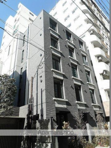 LAPiS COURT YOTSUYA