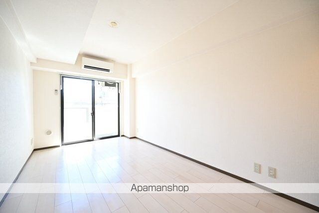 フロント新代田[1R/19.76m2]のリビング・居間1