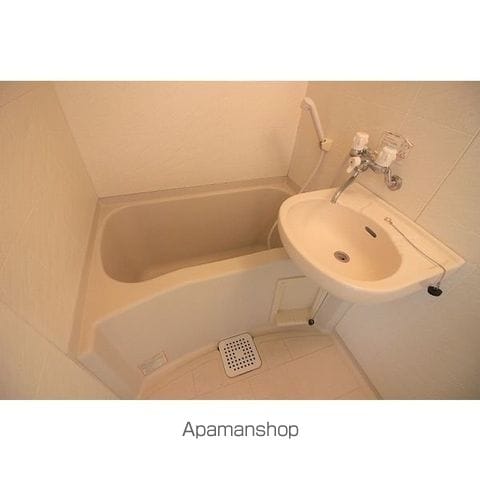 ローヤルハイツ8.8の内装写真