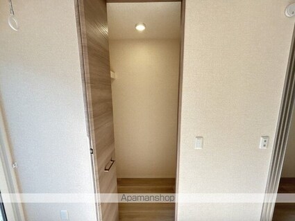 ポール・ヴェール[1LDK/37.01m2]の収納