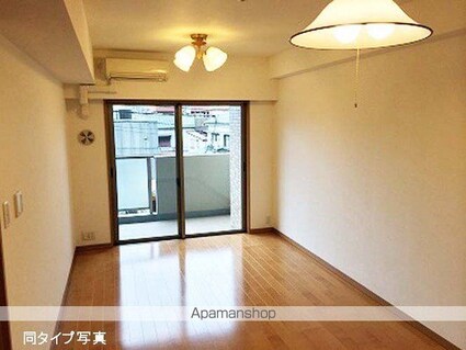 コンフォリア板橋仲宿[2LDK/58.86m2]のリビング・居間