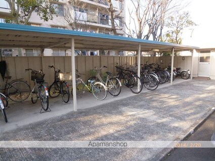 守山駅前東住宅３号棟[3LDK/66.44m2]の共用部1