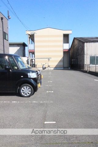 レオパレス都の外観写真