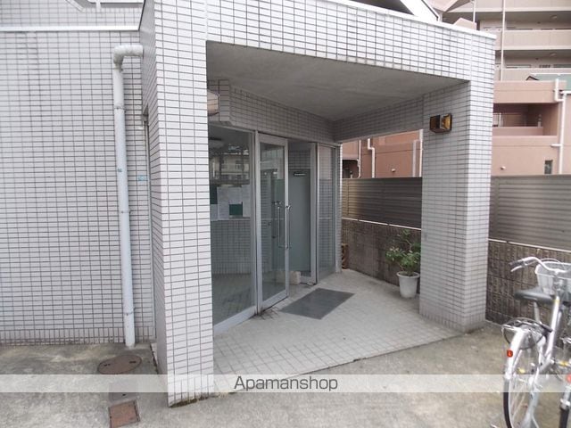 STビルの外観写真