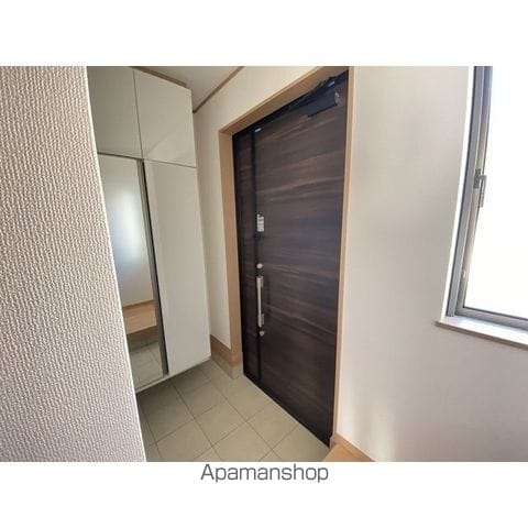小田急電鉄小田原線 喜多見駅 徒歩14分 2階建 築5年の内装写真