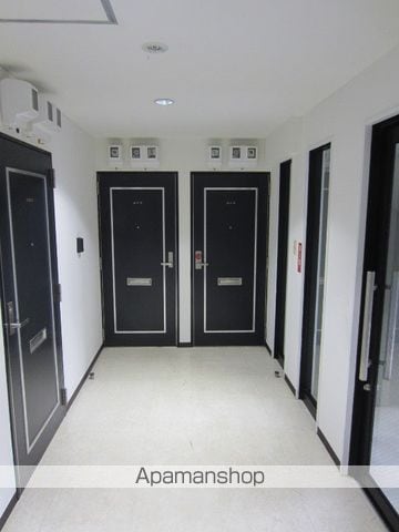 デイリー本多町A棟の玄関写真