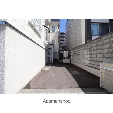 アーバンディンクの玄関写真