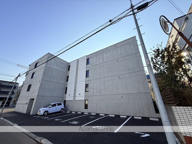 AYA 23の外観写真