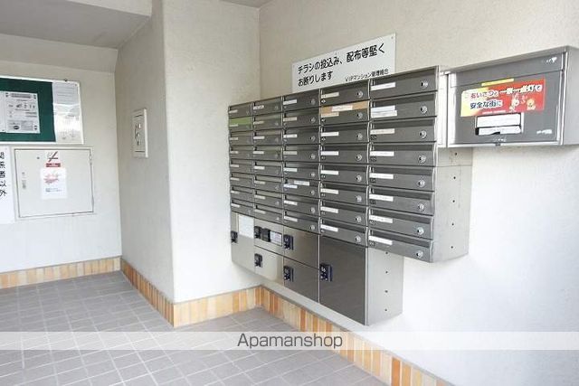 VIPマンション弥生の玄関写真