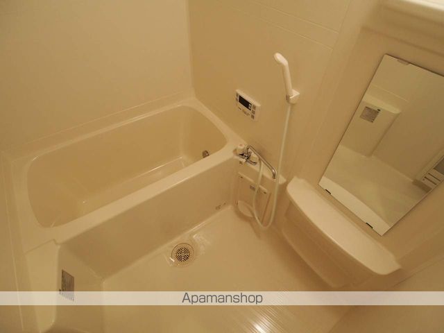 クレストールの内装写真