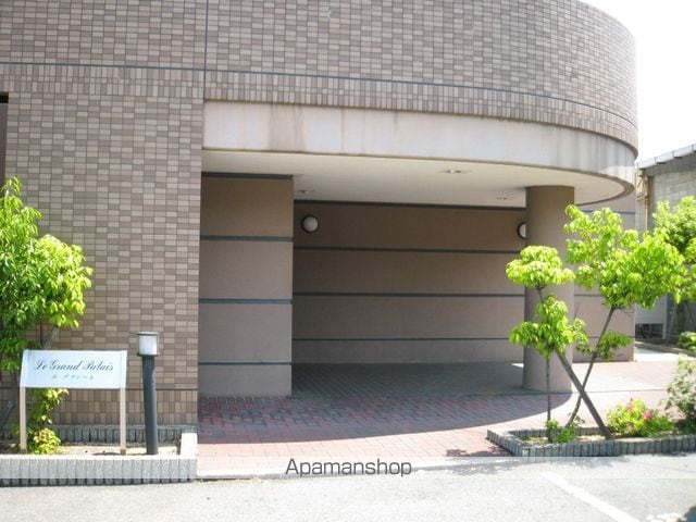 ル・グランパレの外観写真