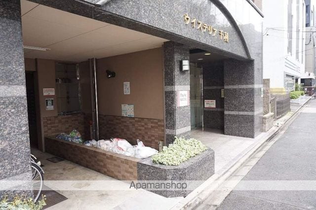 ウィステリア千種の玄関写真