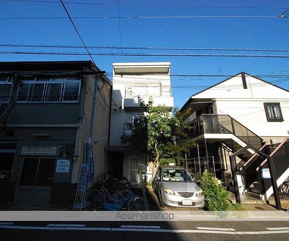 築山マンションの外観写真