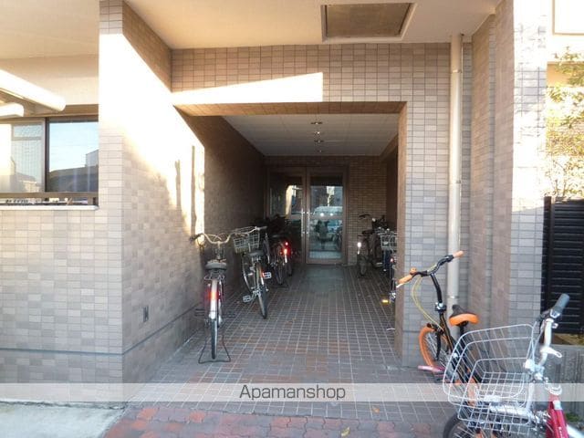 ハピネス高畑の玄関写真
