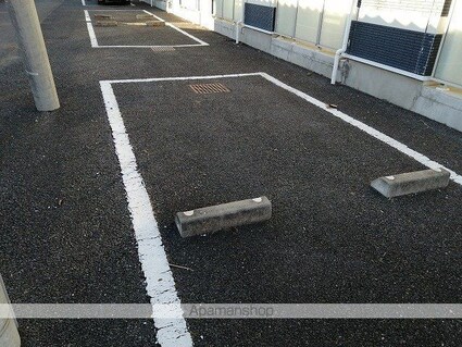 レオネクストジュネスⅦ[1K/31.05m2]の駐車場