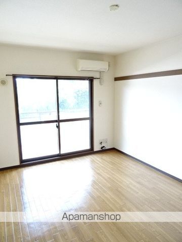 高御所ロイヤルマンションの内装写真