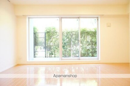 Ｂｒｉｌｌｉａ　ｉｓｔ　三軒茶屋　ブラッサムテラス[1LDK/63.96m2]のリビング・居間