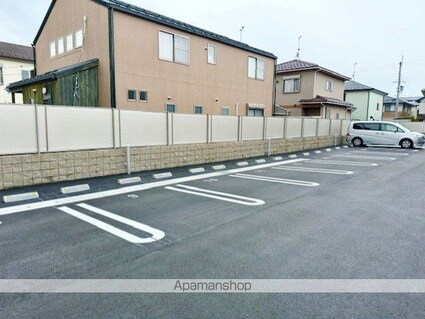 シエーネ[1LDK/50.13m2]の駐車場