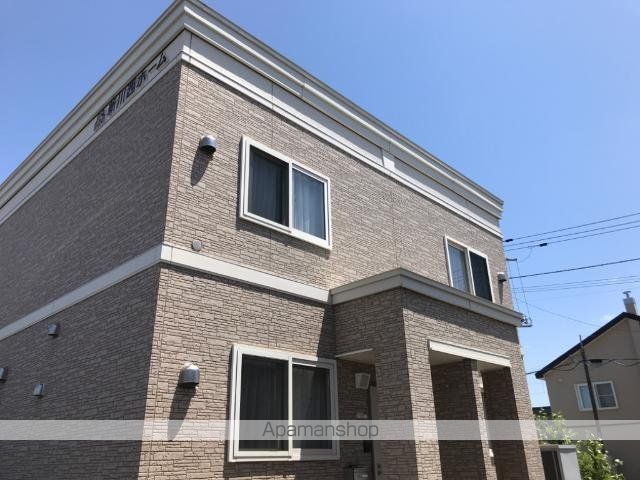 新川西ホームの外観写真