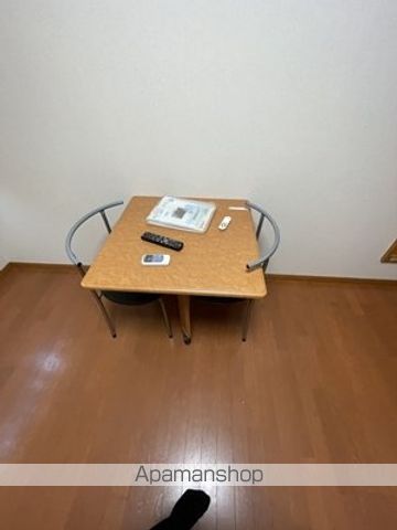 レオパレススカーレットの内装写真