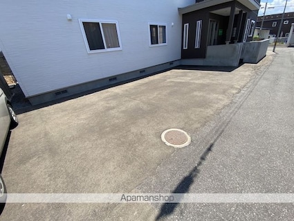 すみやす荘（スミヤスソウ）[1DK/40.29m2]の駐車場1