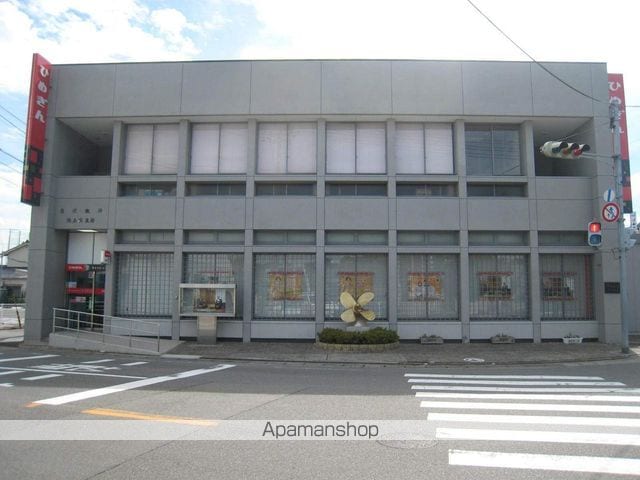 オレンジハウス　Ａ棟[2LDK/50.38m2]の周辺6