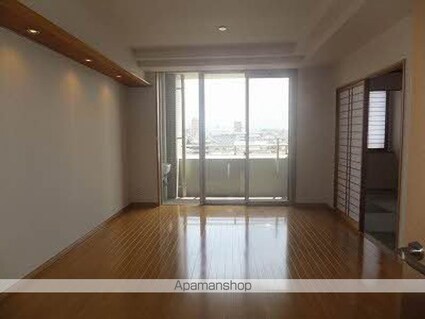 ヴィラシオン古江東[3LDK/78.75m2]のキッチン2