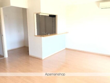 岐阜県岐阜市柳津町上佐波５丁目[1LDK/45m2]のリビング・居間