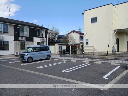 ルミエール・あさひ[1K/30.79m2]の駐車場1