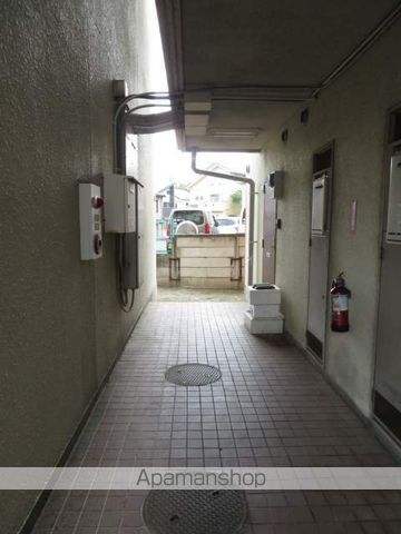 SKRハイツの玄関写真