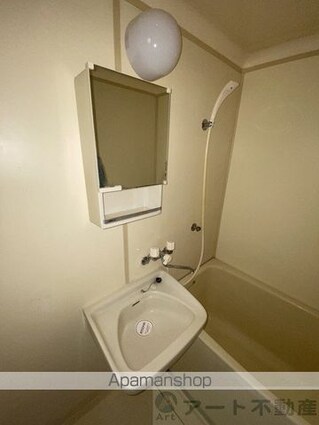 愛媛県松山市小坂５丁目[3DK/49.41m2]の洗面所