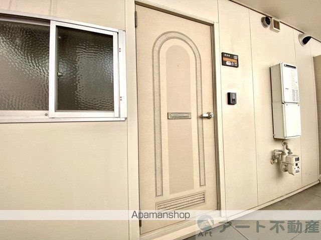 メゾンまつやまの玄関写真