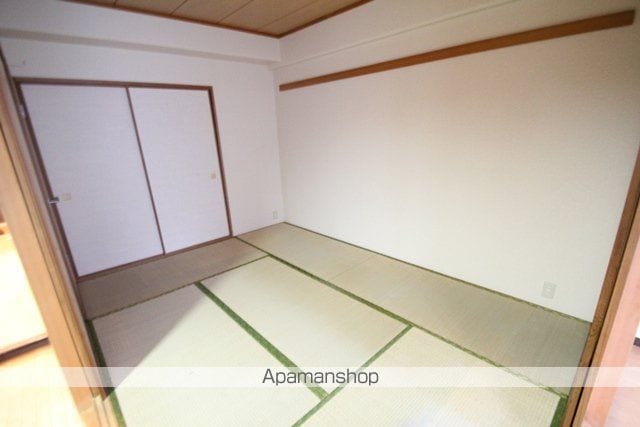 ボンヌ愛の内装写真