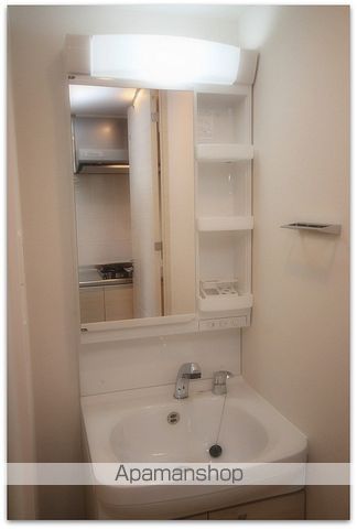 プライムアーバン御堂筋本町の内装写真