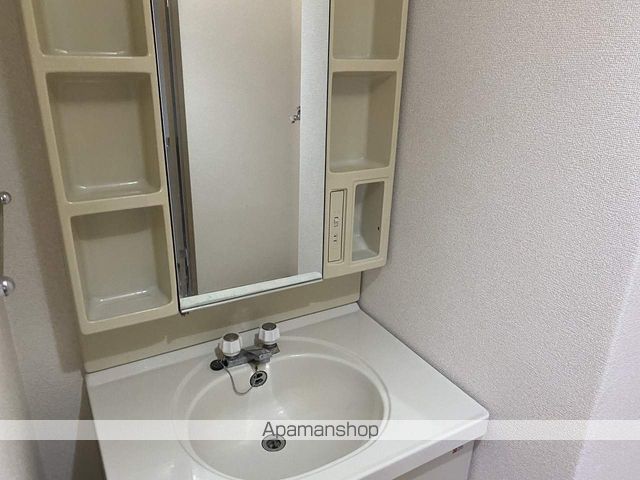新出一マンションの内装写真