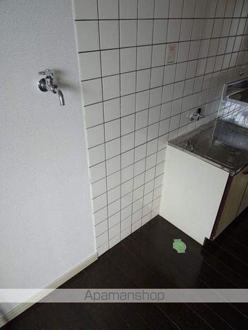 ホワイトキャッスル南小泉ビレジA棟の内装写真