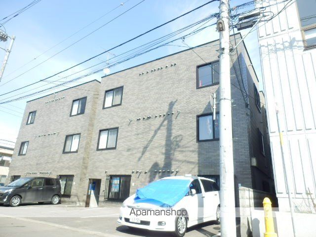 アズーリ中の島参番館の外観写真