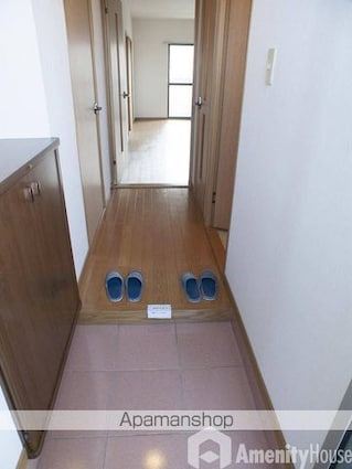 ウィンズ長戸[2LDK/56.85m2]の玄関