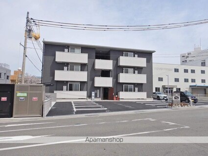 ラ・トゥール山城西　Ａ棟[1LDK/41.72m2]の外観3