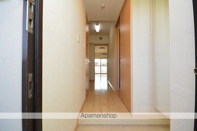 ルイシャトレ鏡の内装写真