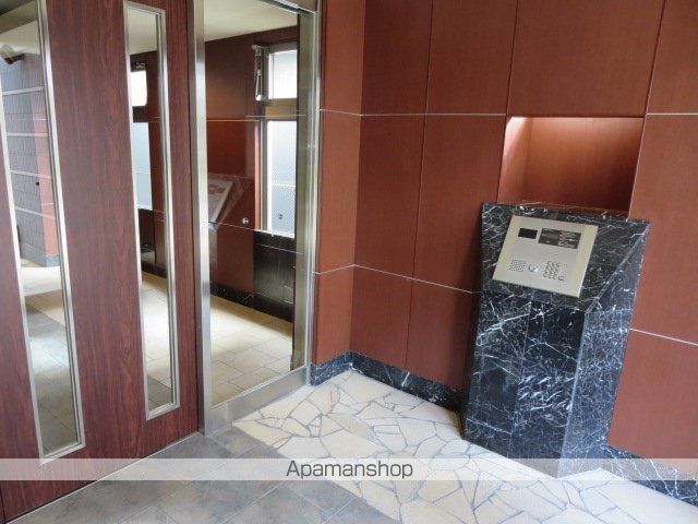 エスリード森ノ宮駅前の玄関写真